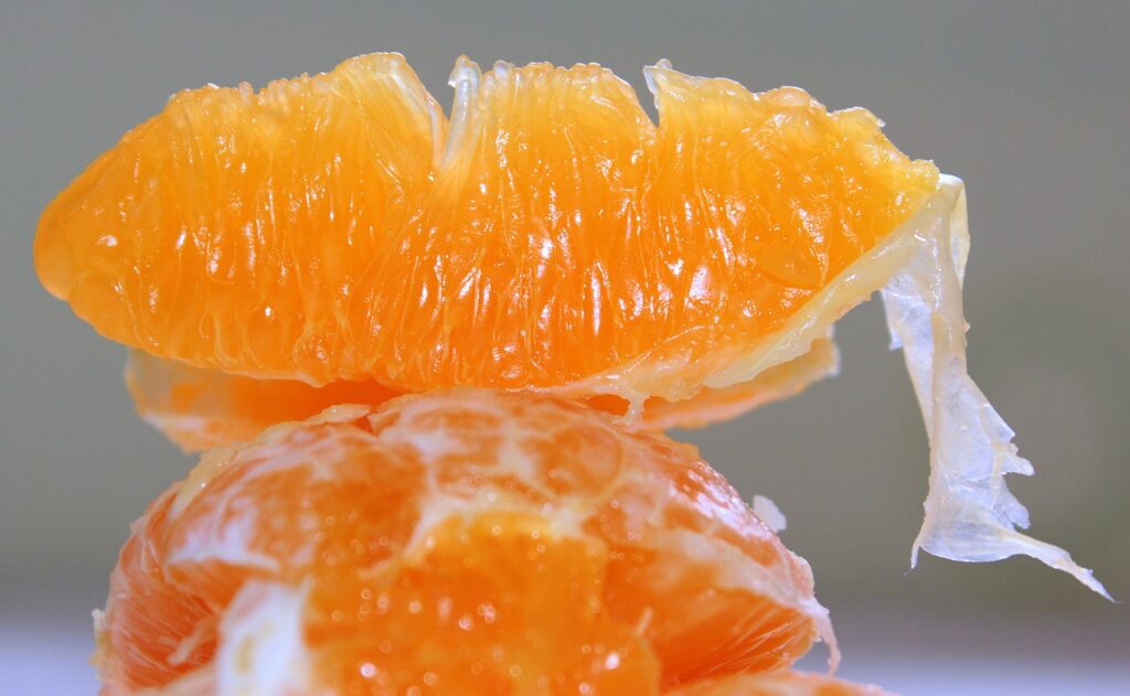 Comparing the Nutrition in Orange Peels vs Pulps