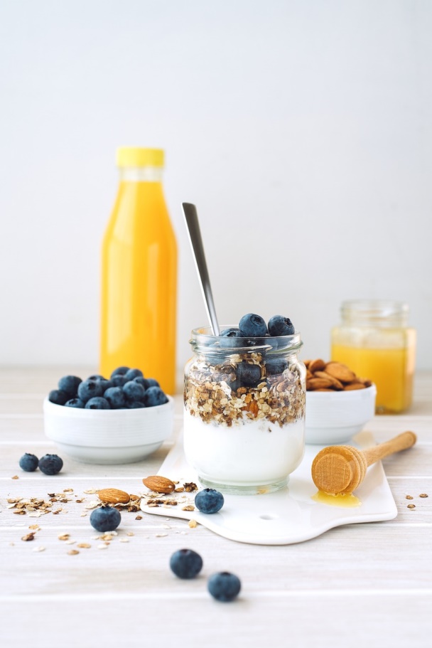 Nutritional Snacks to eat with Fresh Orange Juice
